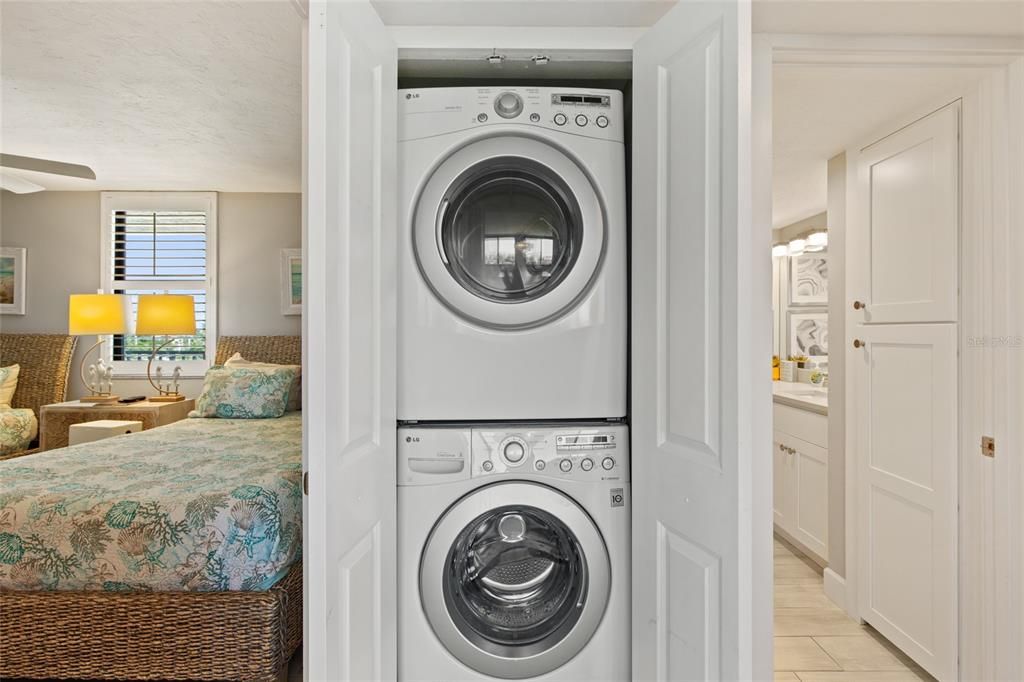 For Sale: $1,170,000 (2 beds, 0 baths, 1263 Square Feet)