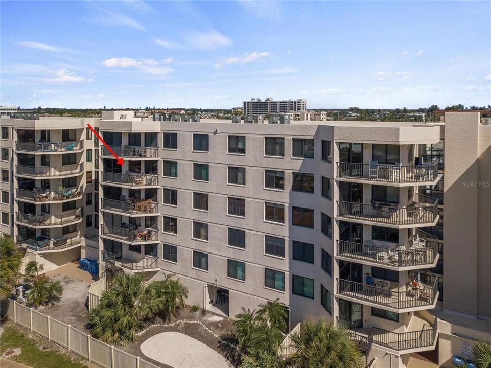 For Sale: $1,170,000 (2 beds, 0 baths, 1263 Square Feet)