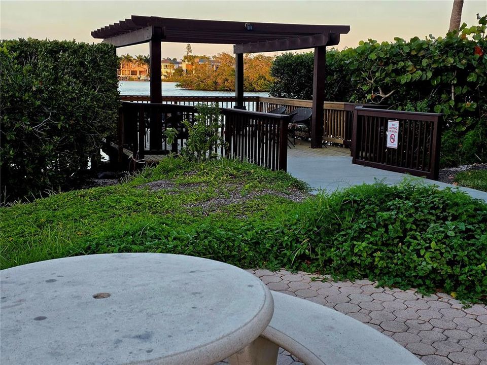 For Sale: $1,170,000 (2 beds, 0 baths, 1263 Square Feet)