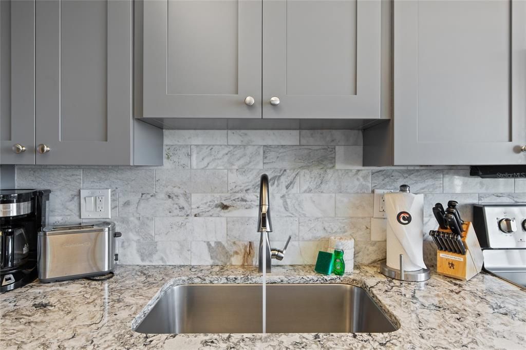 For Sale: $1,170,000 (2 beds, 0 baths, 1263 Square Feet)
