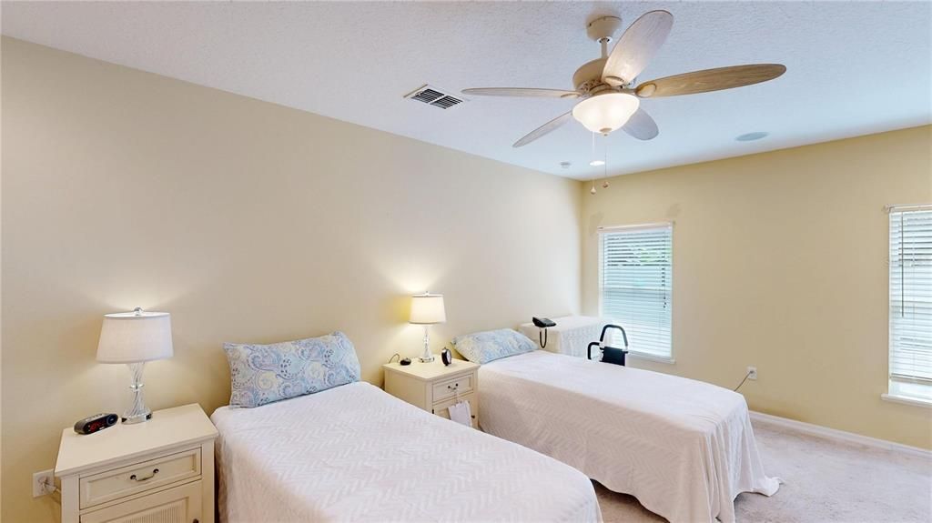 Active With Contract: $425,000 (4 beds, 2 baths, 2877 Square Feet)