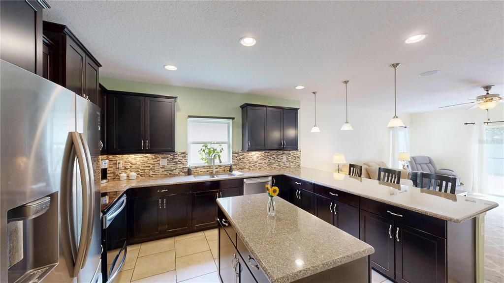 Active With Contract: $425,000 (4 beds, 2 baths, 2877 Square Feet)