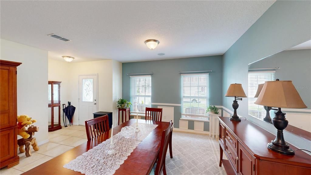 Active With Contract: $425,000 (4 beds, 2 baths, 2877 Square Feet)