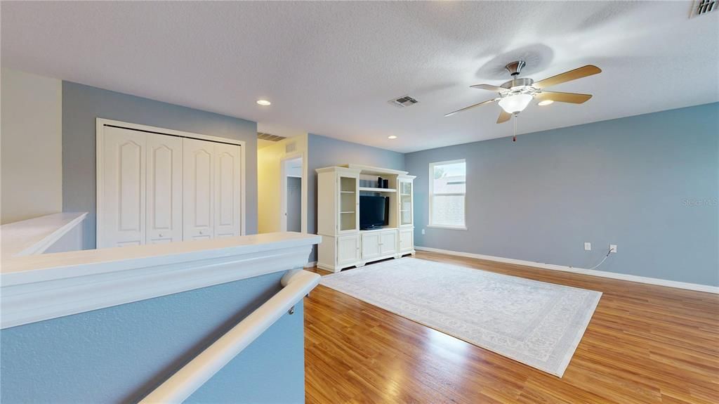 Active With Contract: $425,000 (4 beds, 2 baths, 2877 Square Feet)