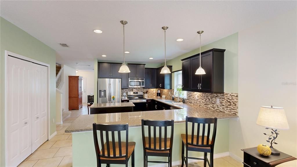 Active With Contract: $425,000 (4 beds, 2 baths, 2877 Square Feet)