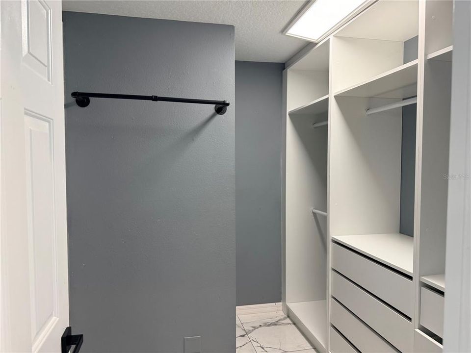En Renta: $5,095 (4 camas, 3 baños, 2750 Pies cuadrados)