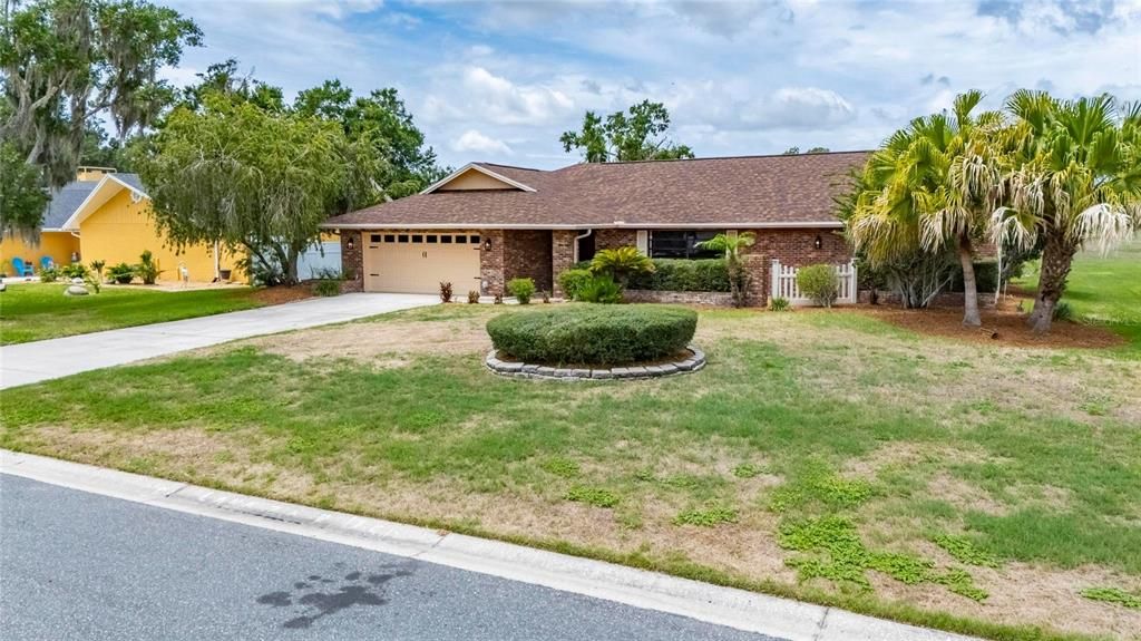 For Sale: $439,000 (3 beds, 2 baths, 2344 Square Feet)