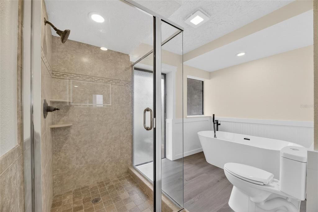 For Sale: $439,000 (3 beds, 2 baths, 2344 Square Feet)