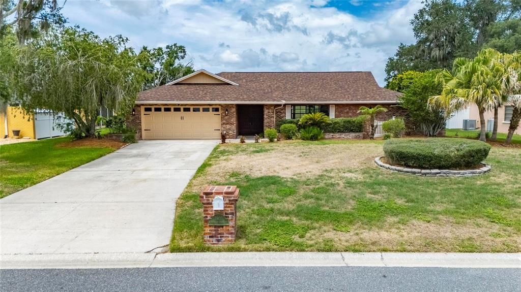 For Sale: $439,000 (3 beds, 2 baths, 2344 Square Feet)