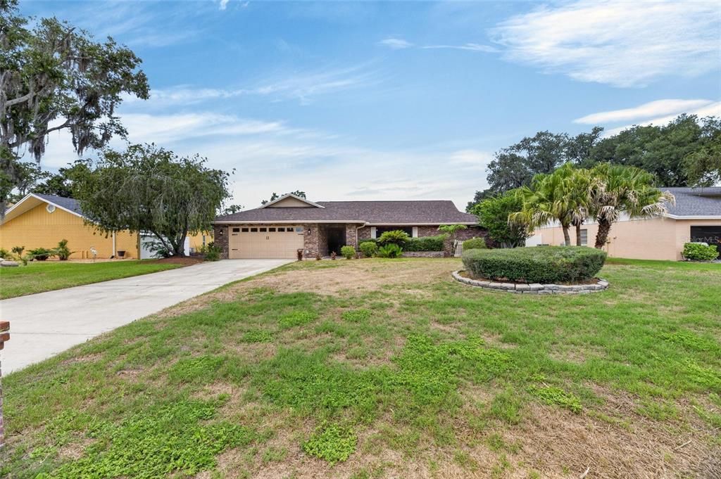 For Sale: $439,000 (3 beds, 2 baths, 2344 Square Feet)