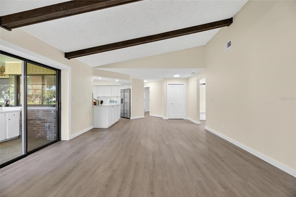 For Sale: $439,000 (3 beds, 2 baths, 2344 Square Feet)