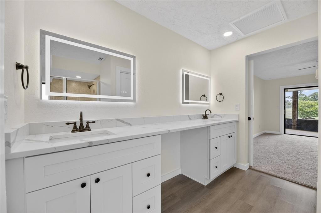 For Sale: $439,000 (3 beds, 2 baths, 2344 Square Feet)
