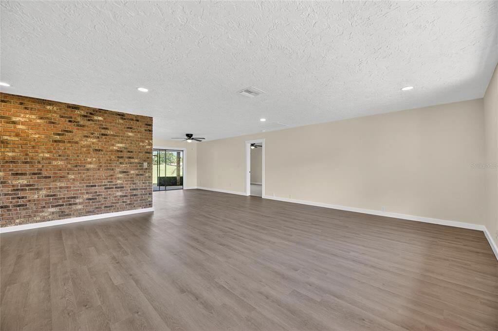 For Sale: $439,000 (3 beds, 2 baths, 2344 Square Feet)
