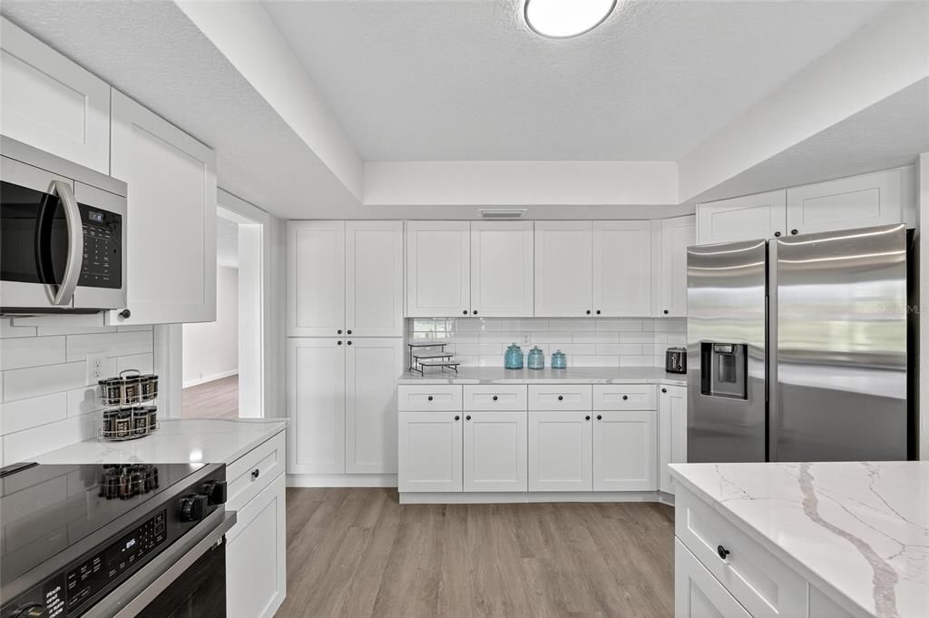 For Sale: $439,000 (3 beds, 2 baths, 2344 Square Feet)