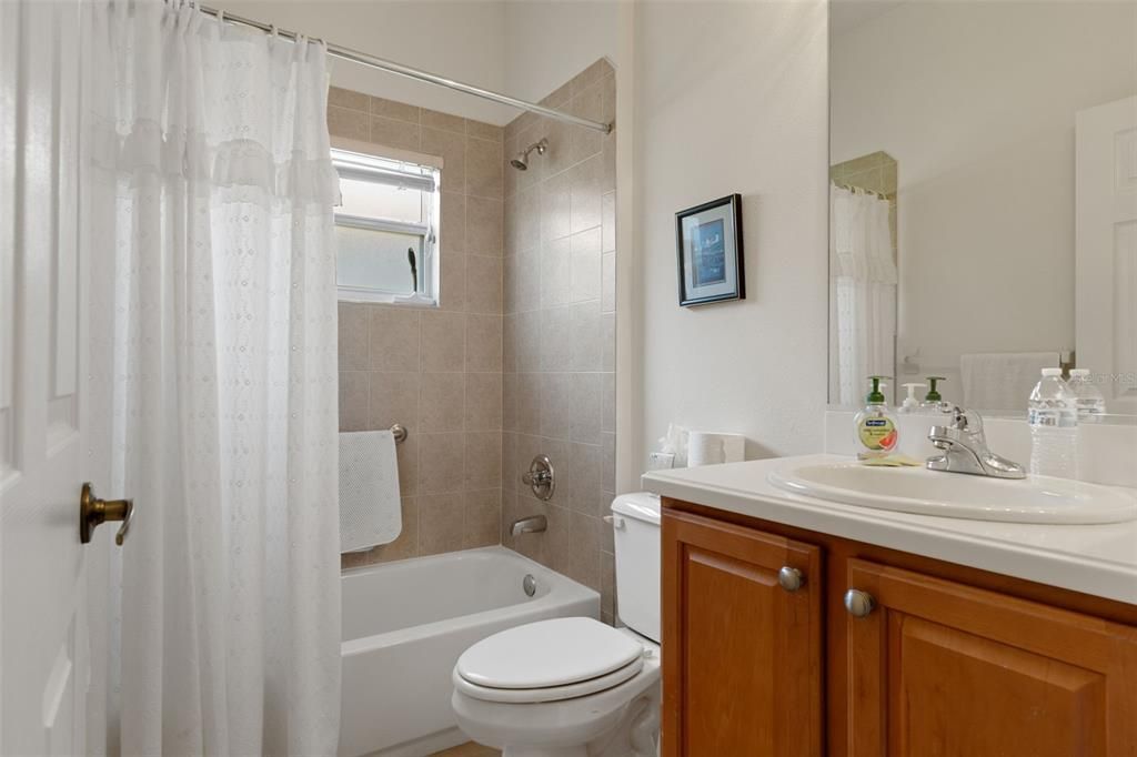 For Sale: $269,900 (2 beds, 2 baths, 1527 Square Feet)