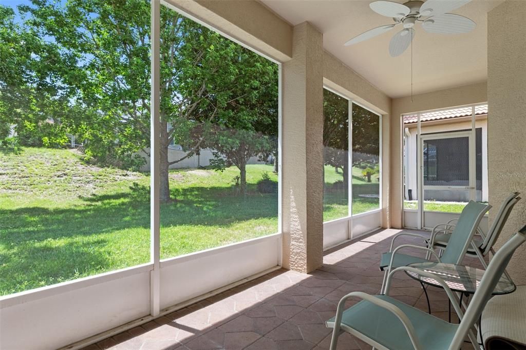 For Sale: $269,900 (2 beds, 2 baths, 1527 Square Feet)