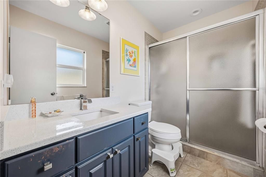 For Sale: $389,900 (4 beds, 2 baths, 1893 Square Feet)