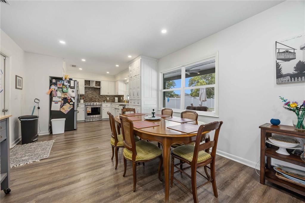 For Sale: $389,900 (4 beds, 2 baths, 1893 Square Feet)