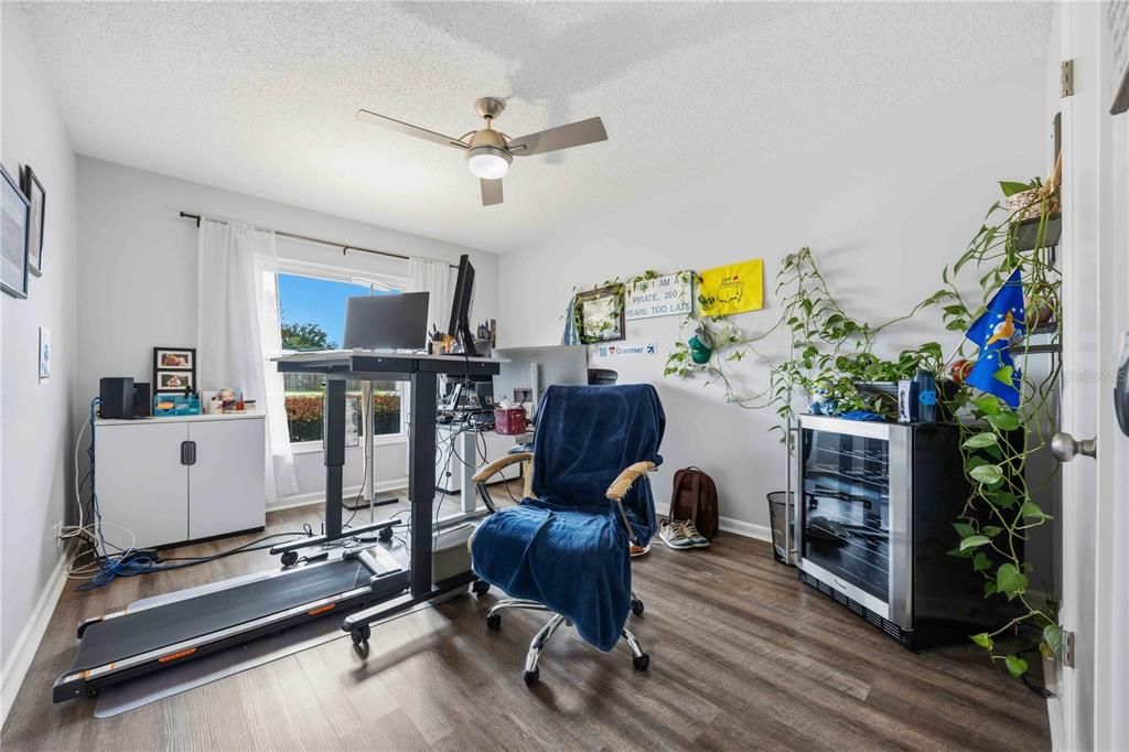 For Sale: $389,900 (4 beds, 2 baths, 1893 Square Feet)