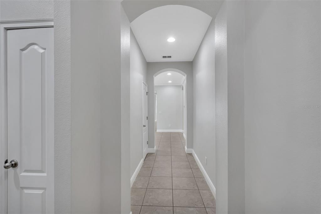 For Sale: $675,000 (4 beds, 3 baths, 2214 Square Feet)
