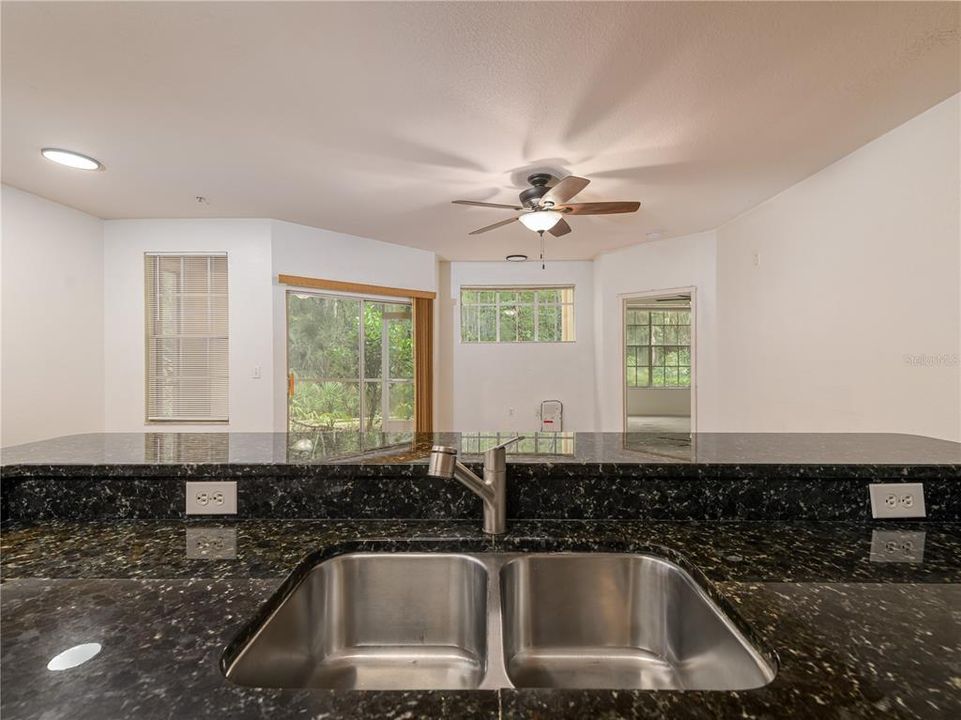 For Sale: $219,000 (3 beds, 2 baths, 1292 Square Feet)