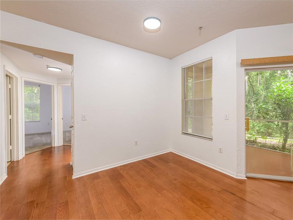 For Sale: $219,000 (3 beds, 2 baths, 1292 Square Feet)