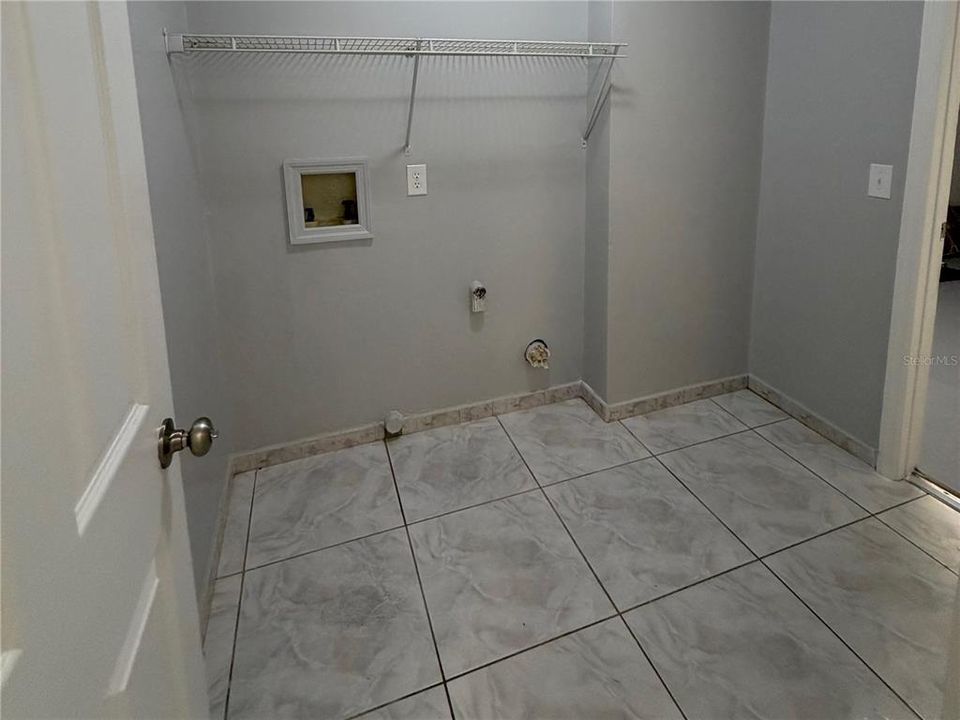 En Venta: $360,000 (3 camas, 2 baños, 1349 Pies cuadrados)