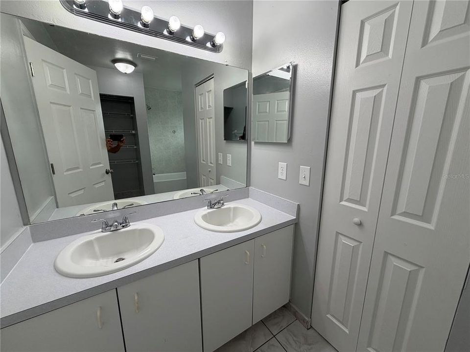 En Venta: $360,000 (3 camas, 2 baños, 1349 Pies cuadrados)