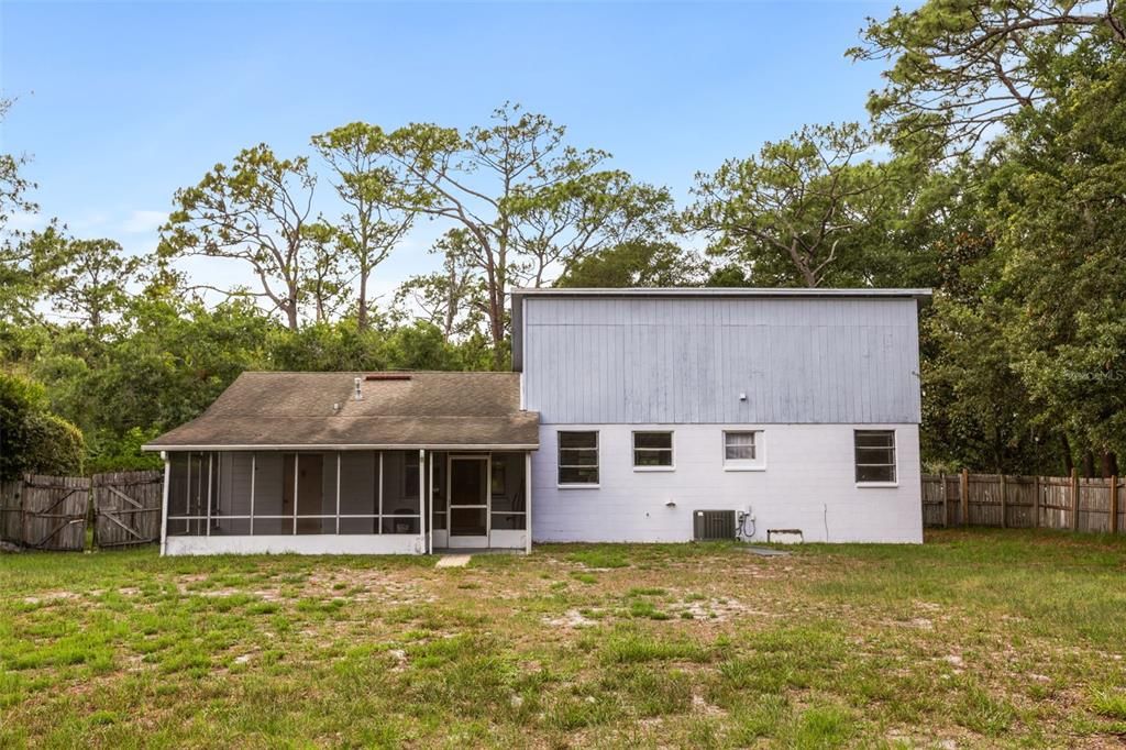 For Sale: $398,900 (3 beds, 2 baths, 1225 Square Feet)
