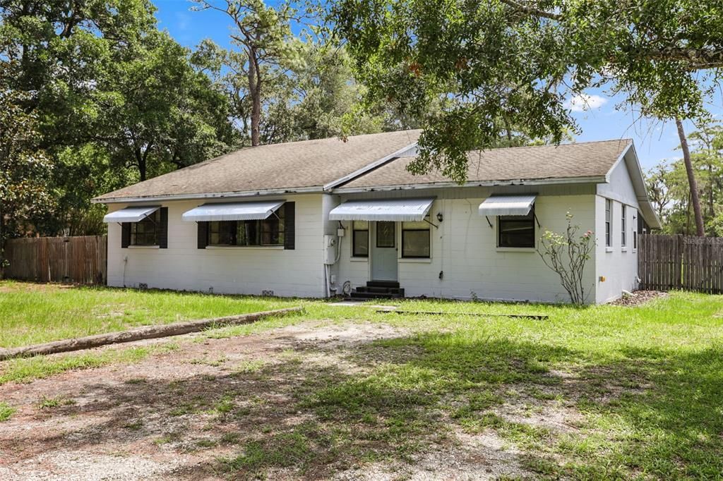 For Sale: $398,900 (3 beds, 2 baths, 1225 Square Feet)