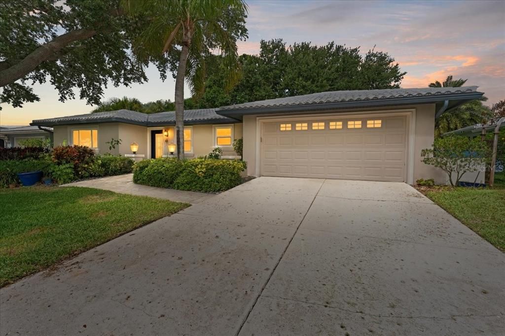Recently Sold: $630,000 (3 beds, 2 baths, 1848 Square Feet)