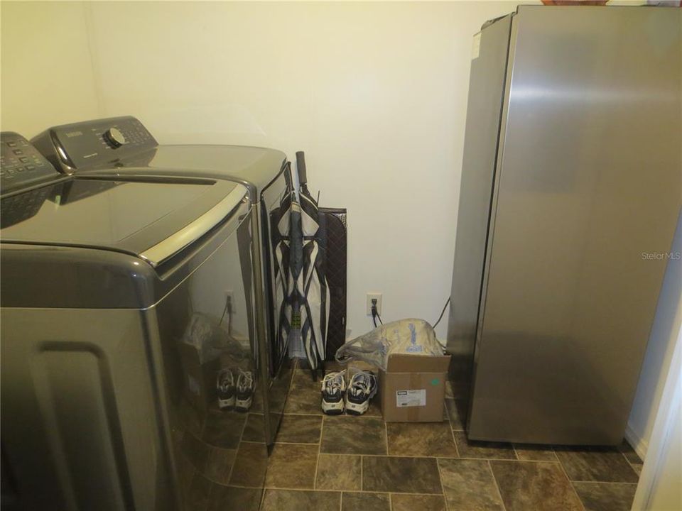 For Rent: $1,795 (3 beds, 2 baths, 1782 Square Feet)