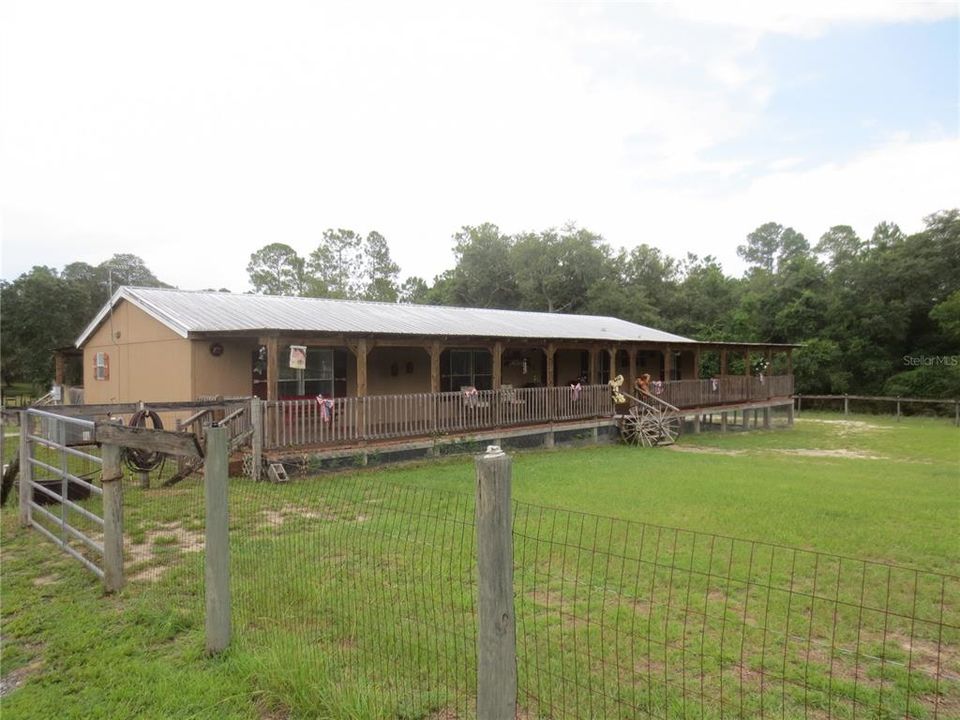 For Rent: $1,795 (3 beds, 2 baths, 1782 Square Feet)