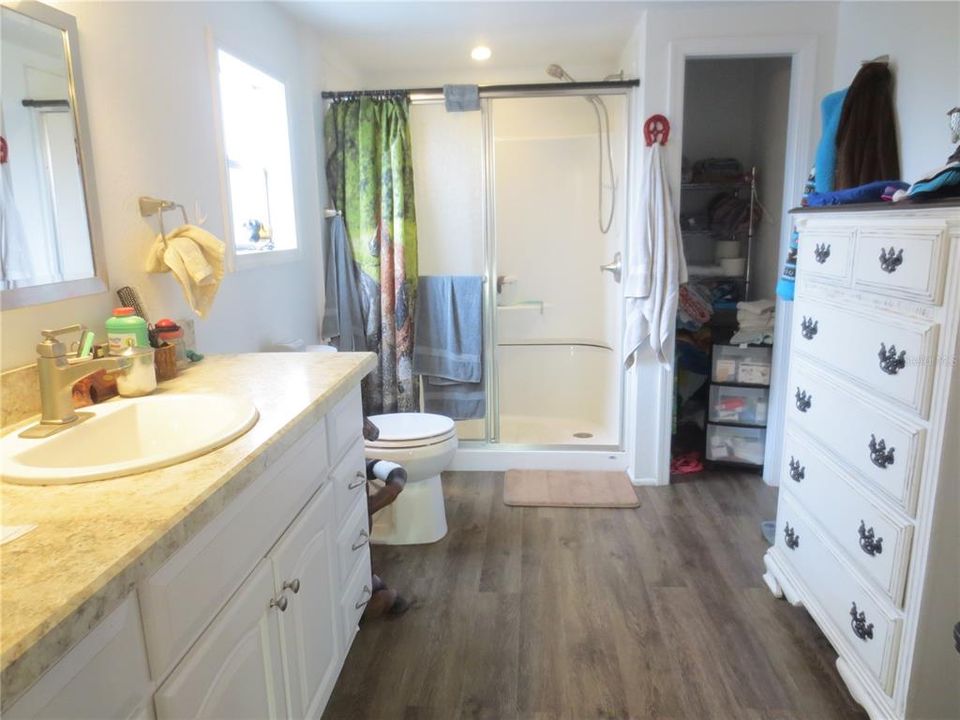 For Rent: $1,795 (3 beds, 2 baths, 1782 Square Feet)