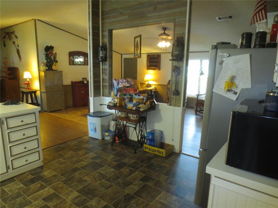 For Rent: $1,795 (3 beds, 2 baths, 1782 Square Feet)