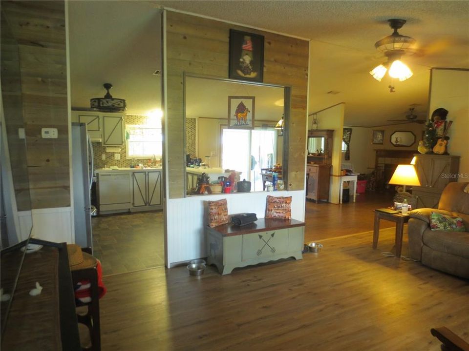 For Rent: $1,795 (3 beds, 2 baths, 1782 Square Feet)
