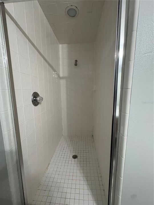 Active With Contract: $1,500 (3 beds, 2 baths, 1136 Square Feet)