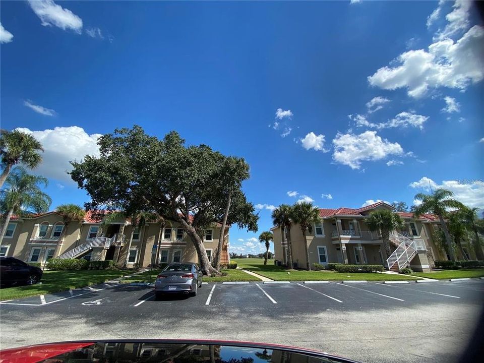 Active With Contract: $1,500 (3 beds, 2 baths, 1136 Square Feet)