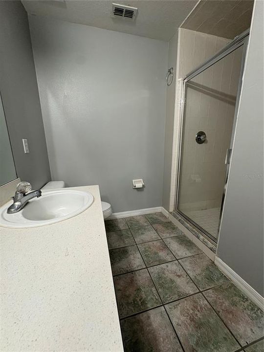 Active With Contract: $1,500 (3 beds, 2 baths, 1136 Square Feet)