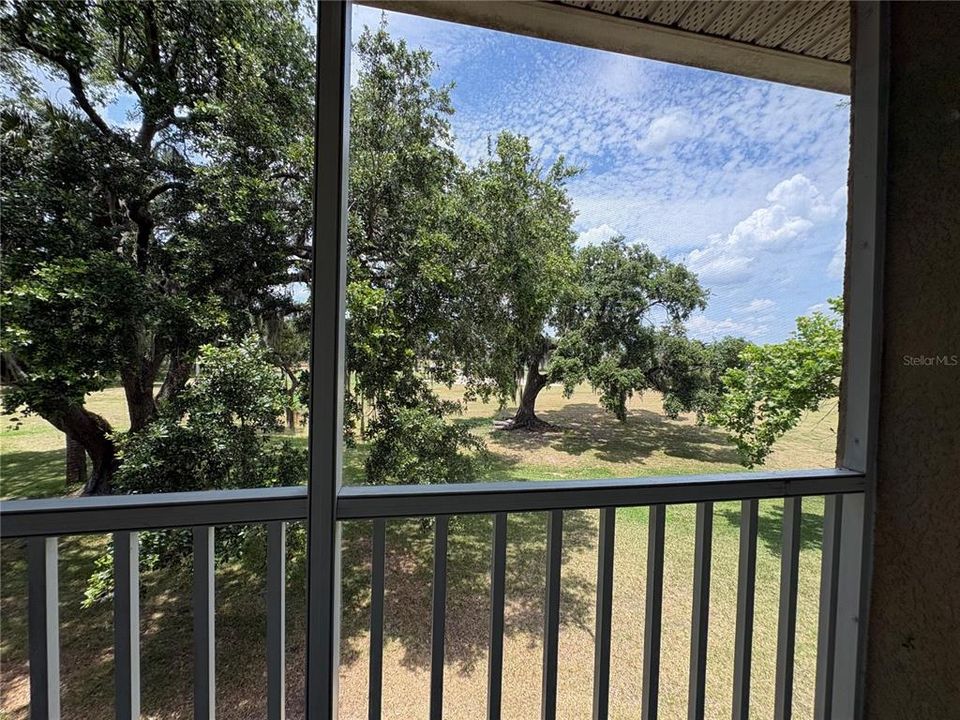 Active With Contract: $1,500 (3 beds, 2 baths, 1136 Square Feet)