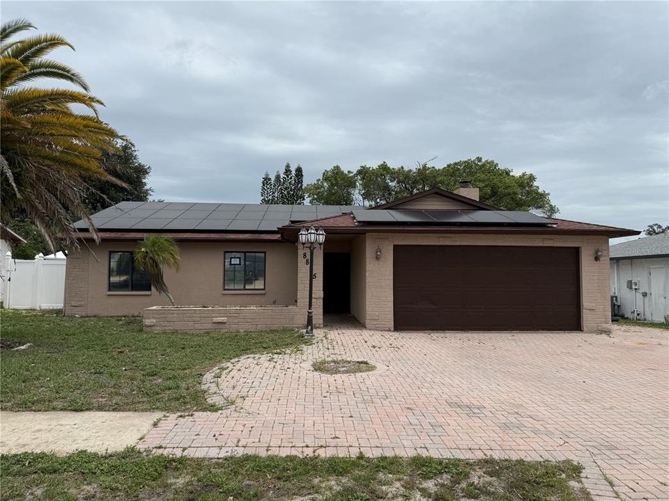 For Sale: $195,000 (3 beds, 2 baths, 1454 Square Feet)