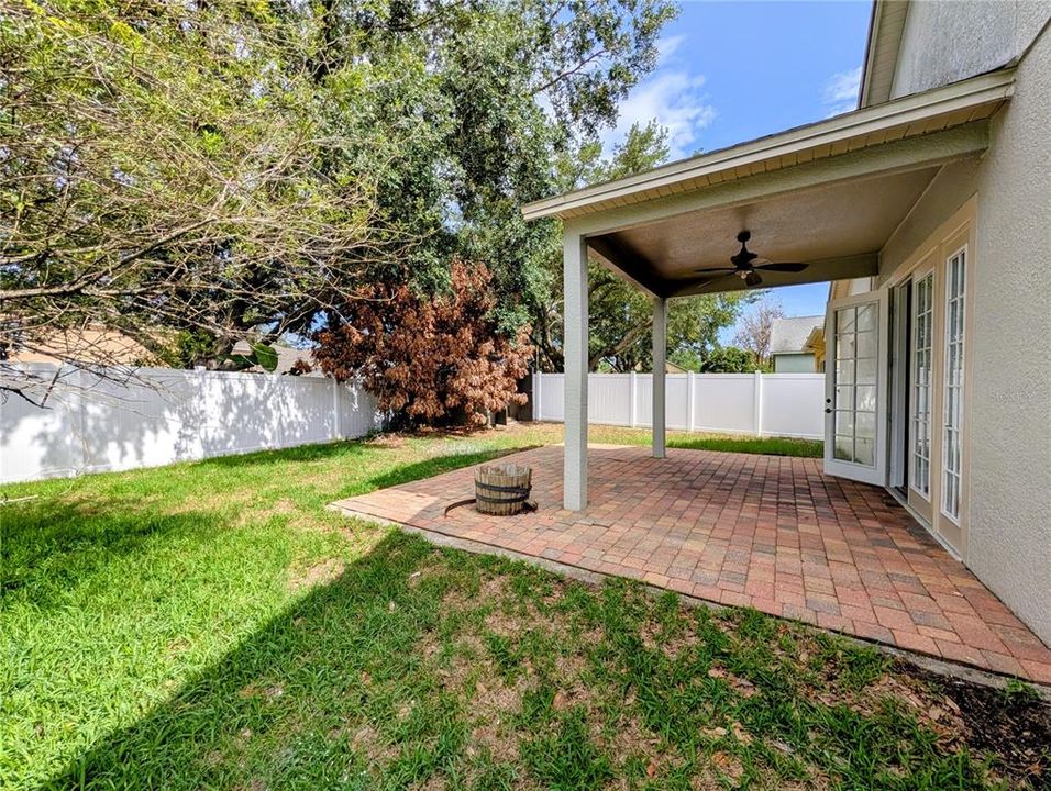 For Rent: $2,600 (4 beds, 2 baths, 2014 Square Feet)