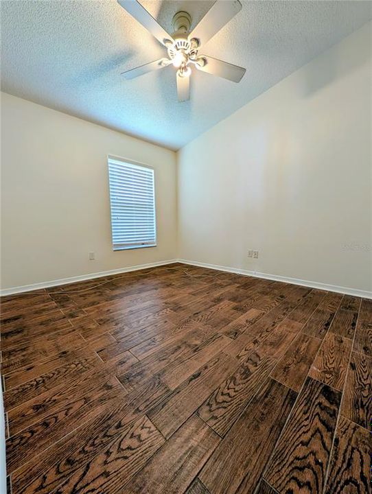 For Rent: $2,600 (4 beds, 2 baths, 2014 Square Feet)