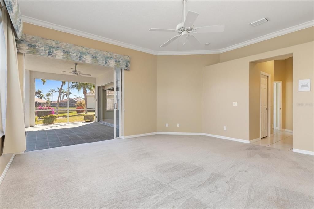 For Rent: $1,900 (3 beds, 2 baths, 2077 Square Feet)