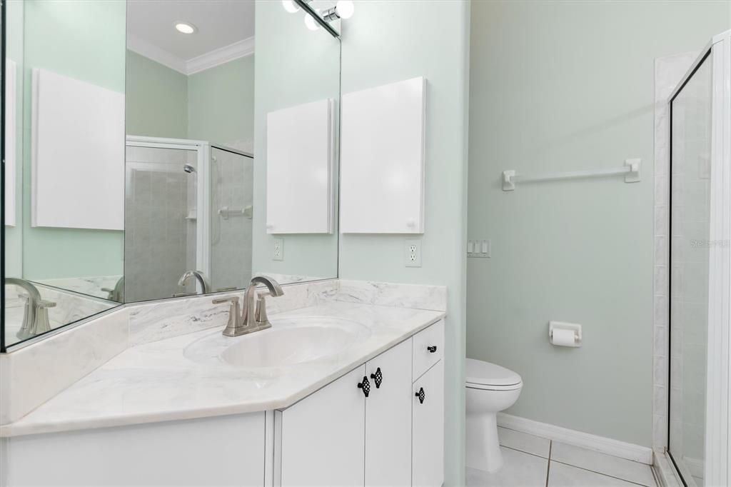 For Rent: $1,900 (3 beds, 2 baths, 2077 Square Feet)