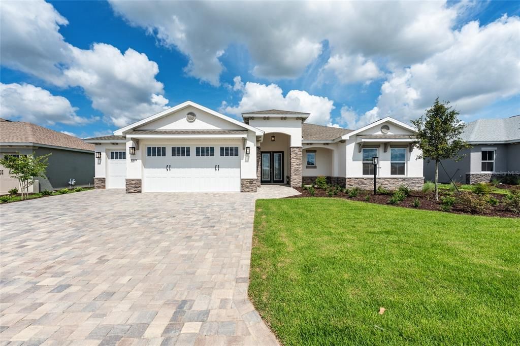 Active With Contract: $759,630 (3 beds, 3 baths, 2870 Square Feet)