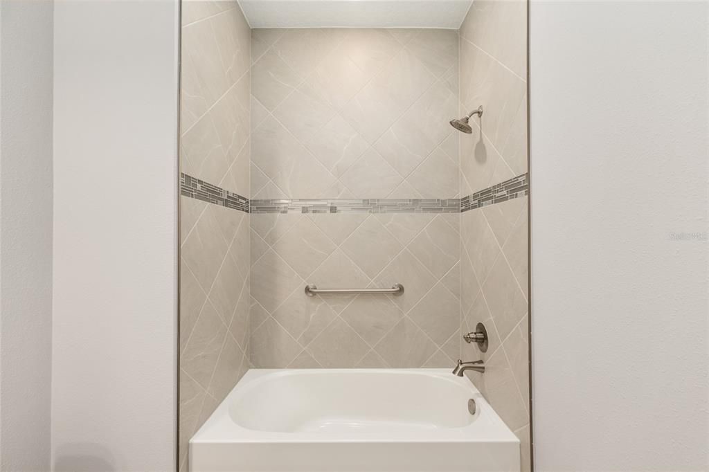Active With Contract: $759,630 (3 beds, 3 baths, 2870 Square Feet)