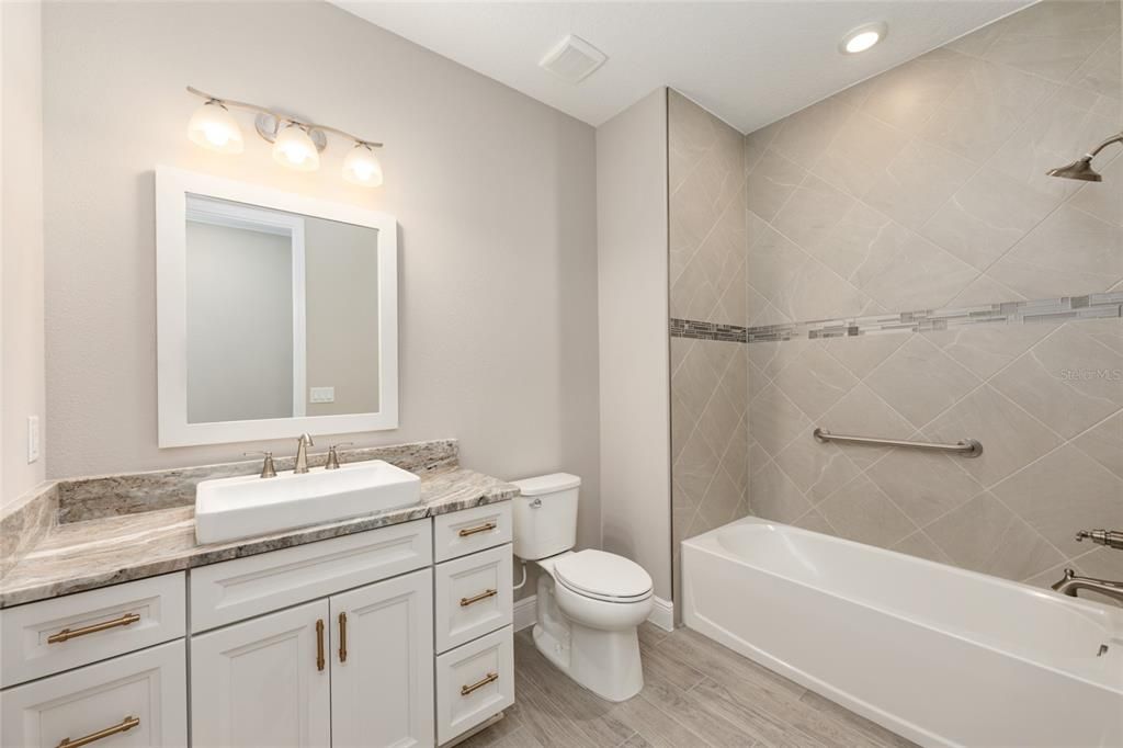 Active With Contract: $759,630 (3 beds, 3 baths, 2870 Square Feet)