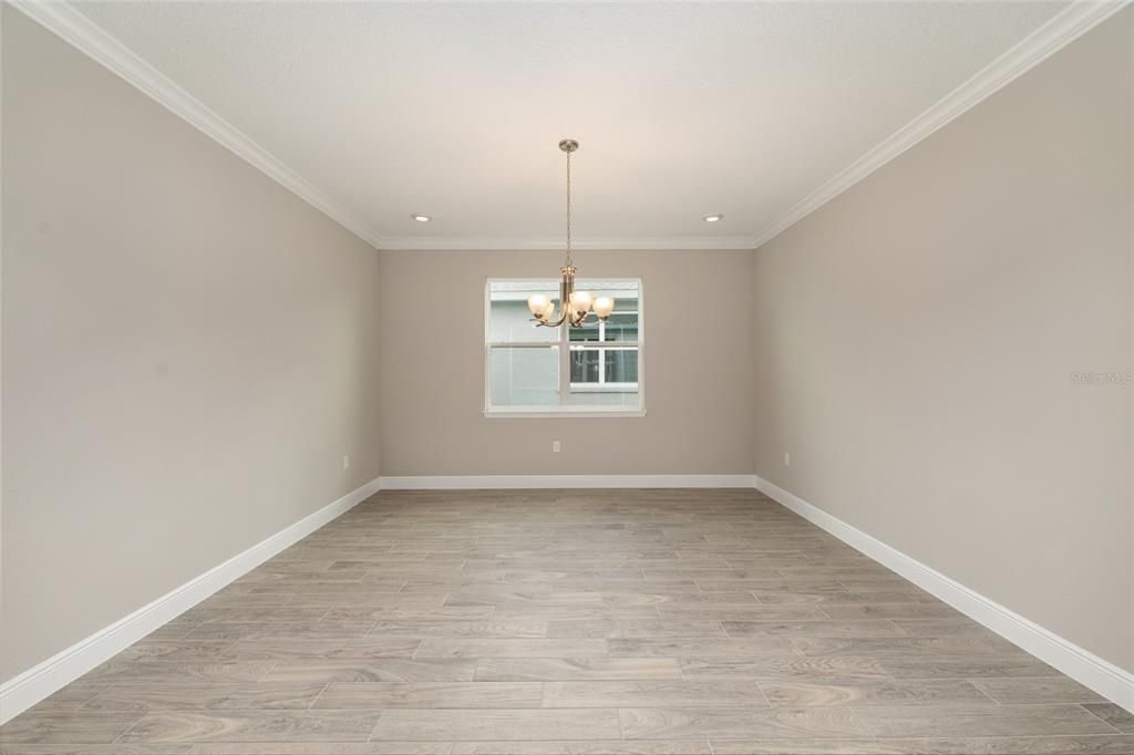 Active With Contract: $759,630 (3 beds, 3 baths, 2870 Square Feet)