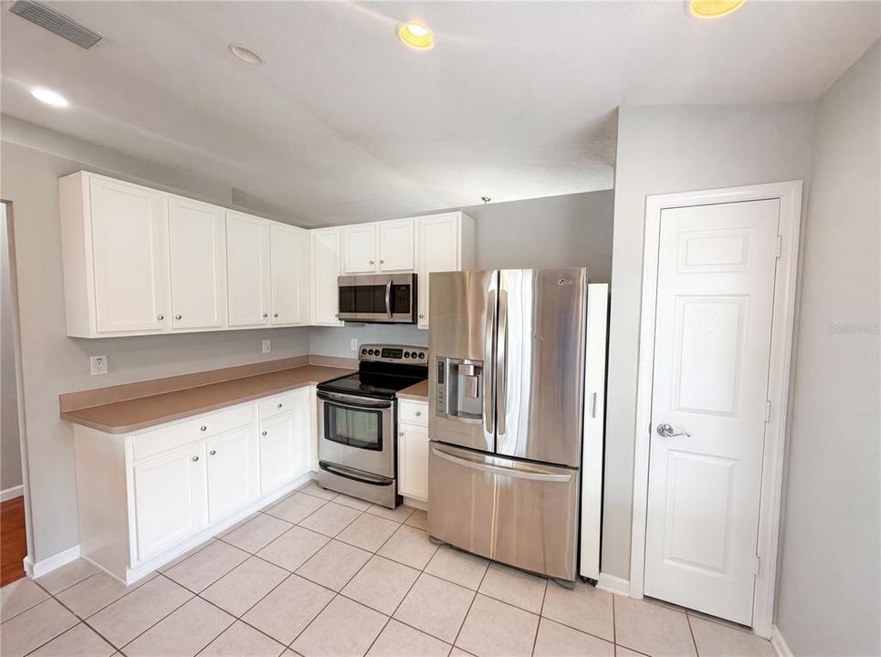 En Venta: $295,000 (3 camas, 2 baños, 1814 Pies cuadrados)